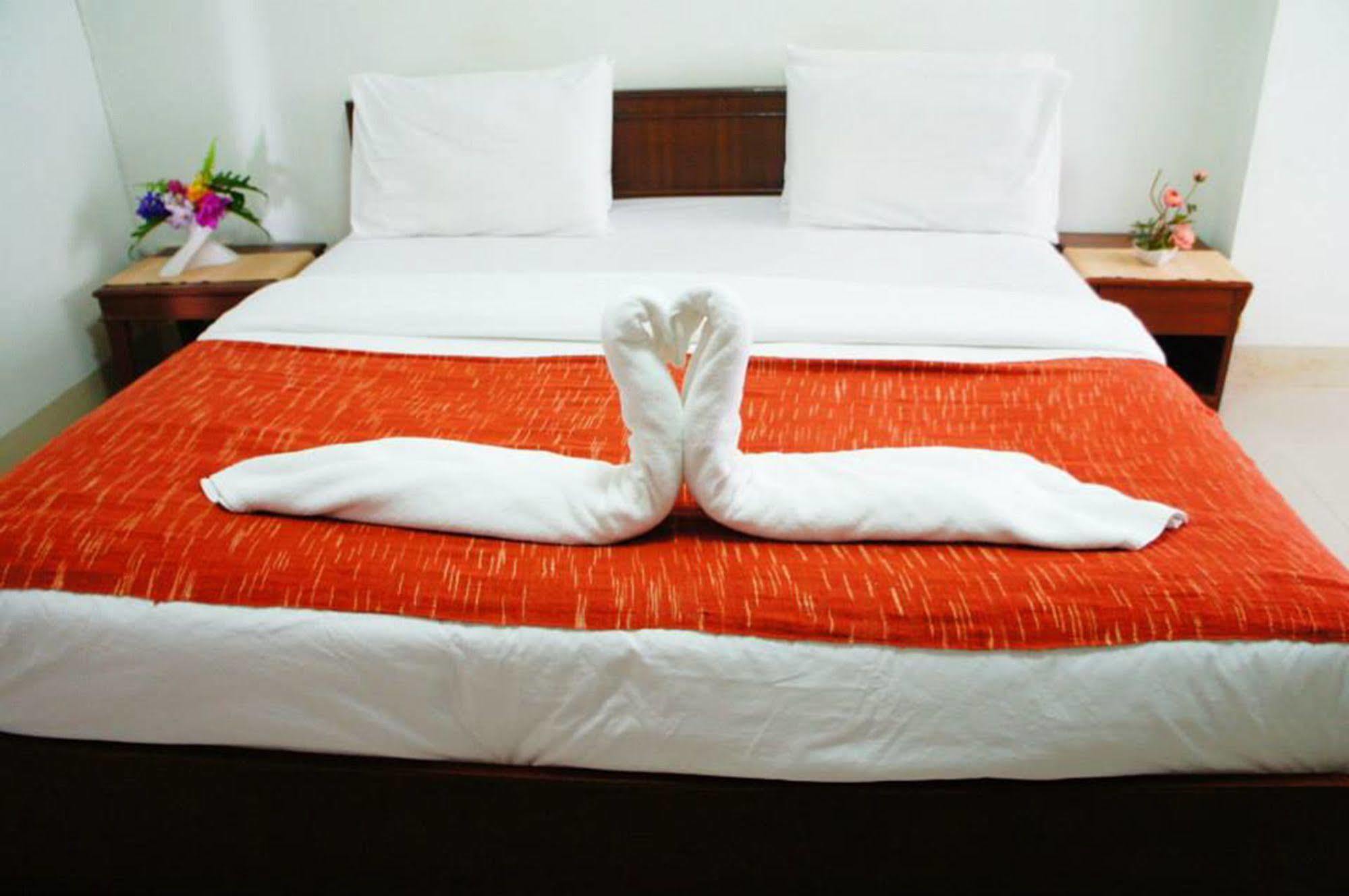 Vipa House Hotel Chiang Mai Luaran gambar
